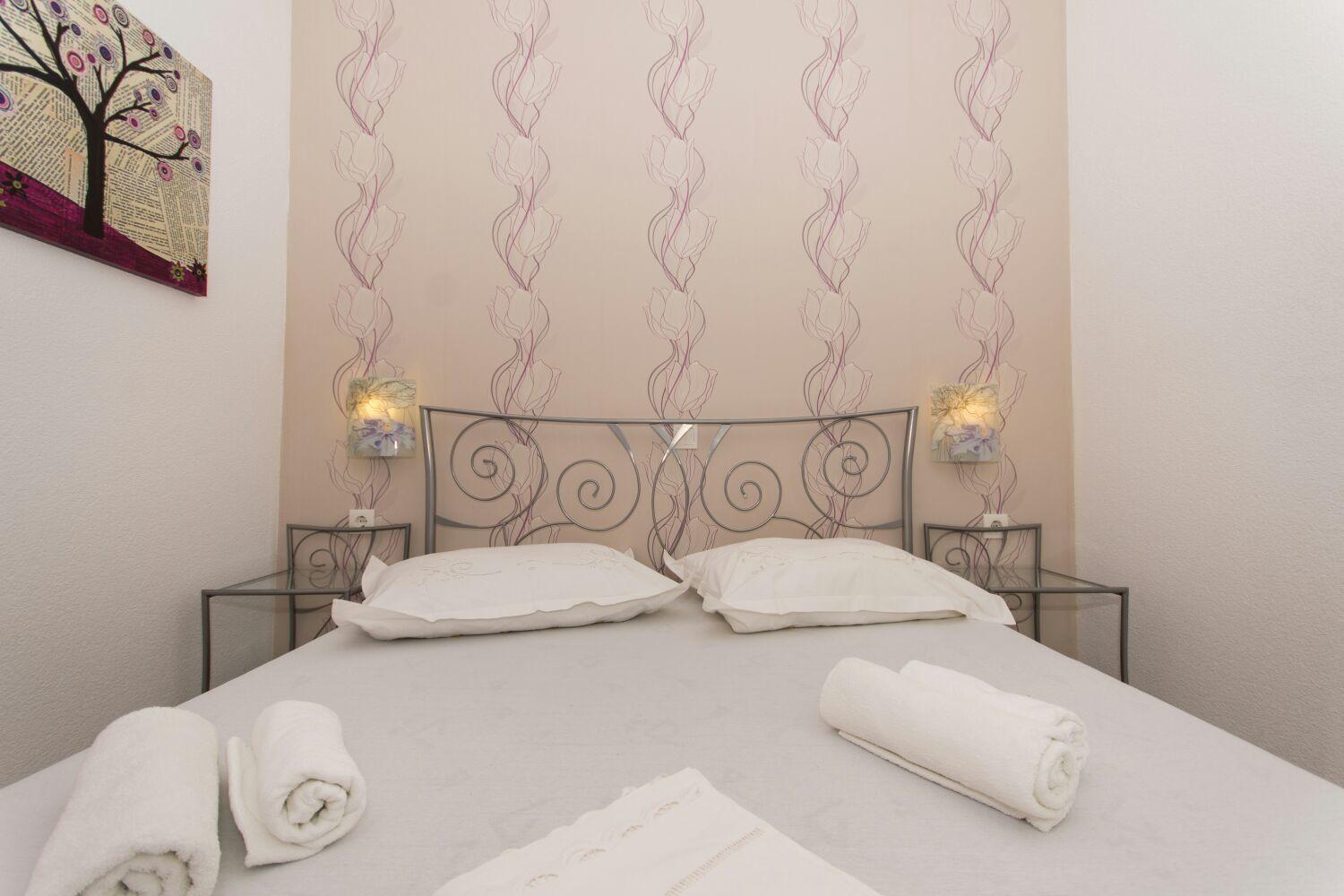 Apartment Bareta Trogir Exterior photo