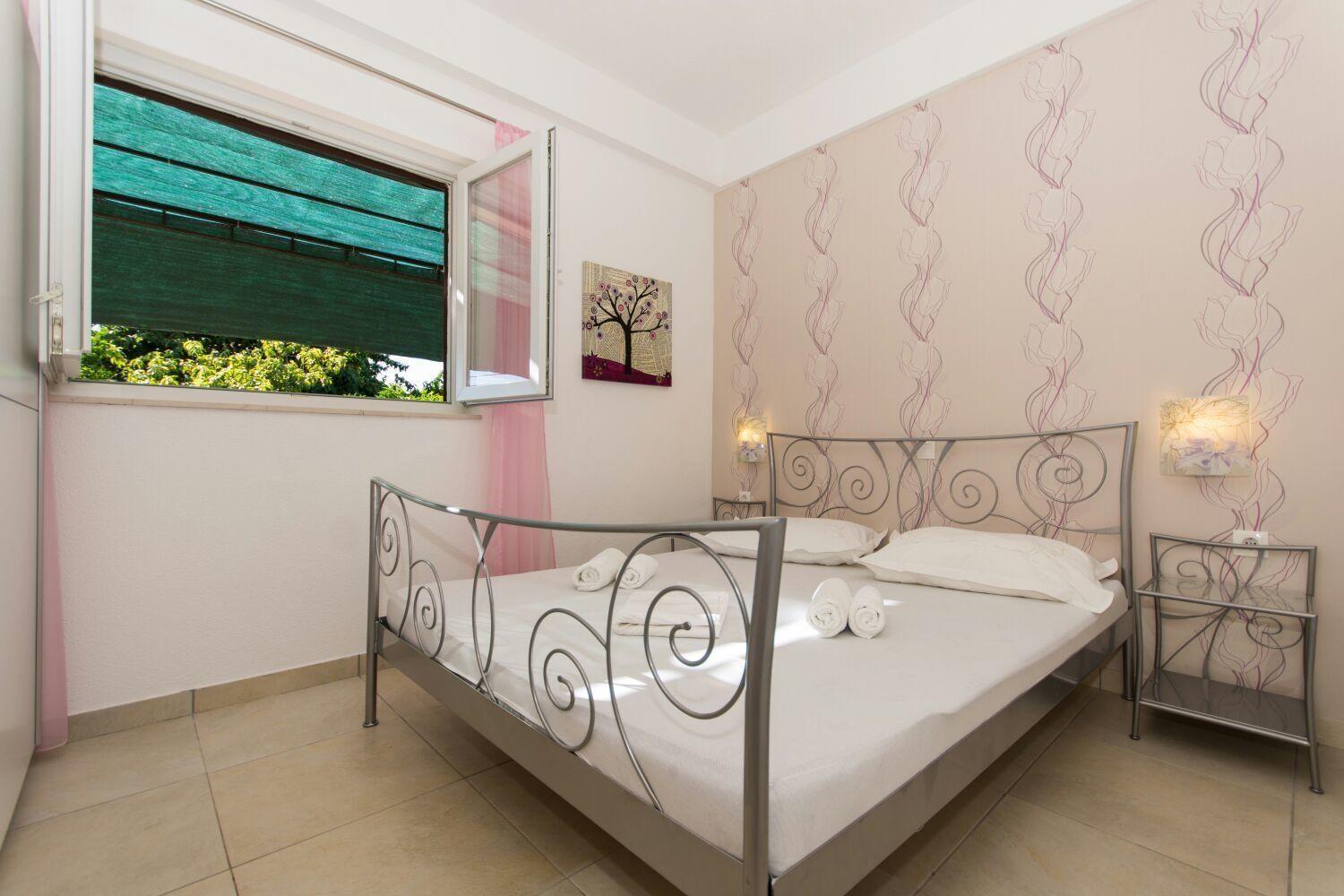 Apartment Bareta Trogir Exterior photo